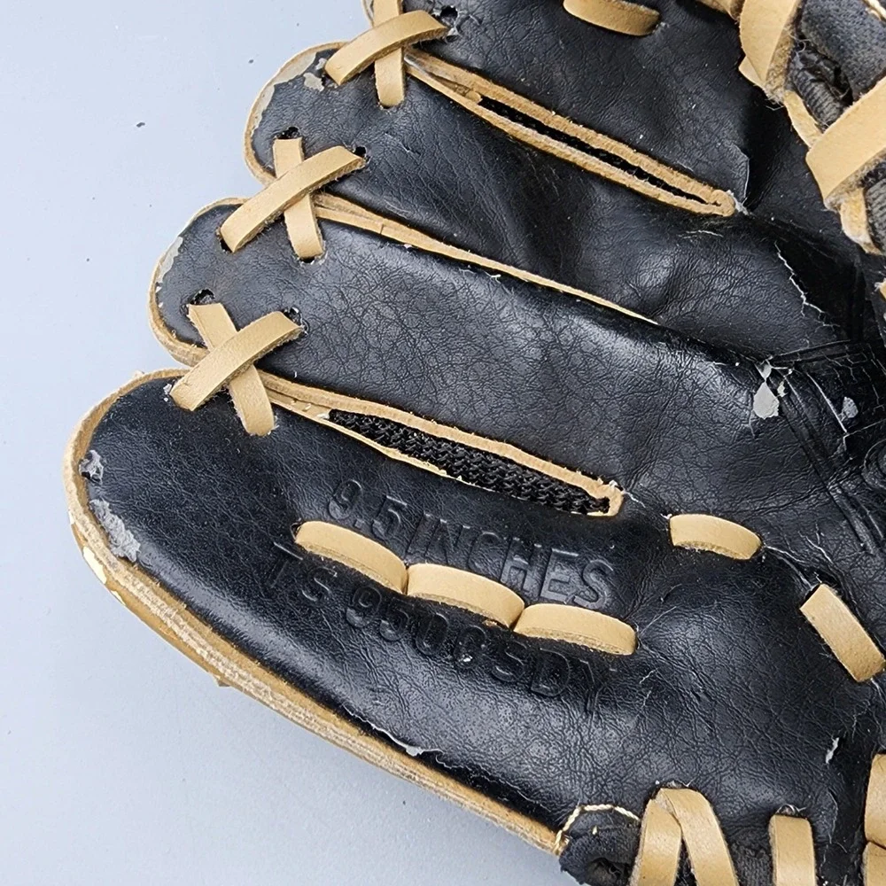 Youth Baseball Glove Adidas TS 9500 SDY, Easy Close, 9.5 inches LHT